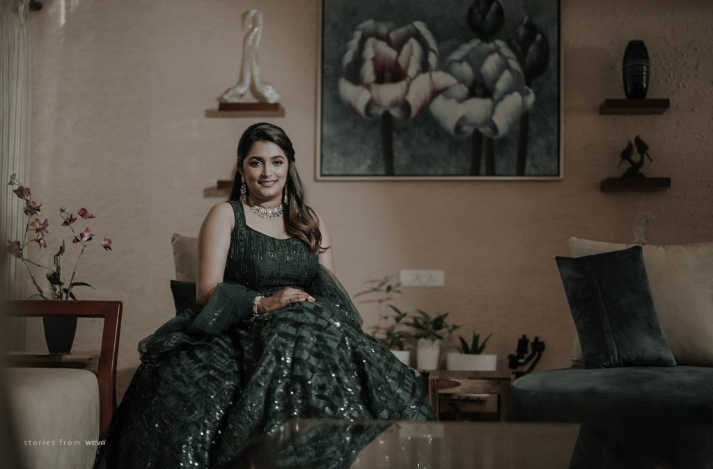 Bride Poses on Betrothal Day