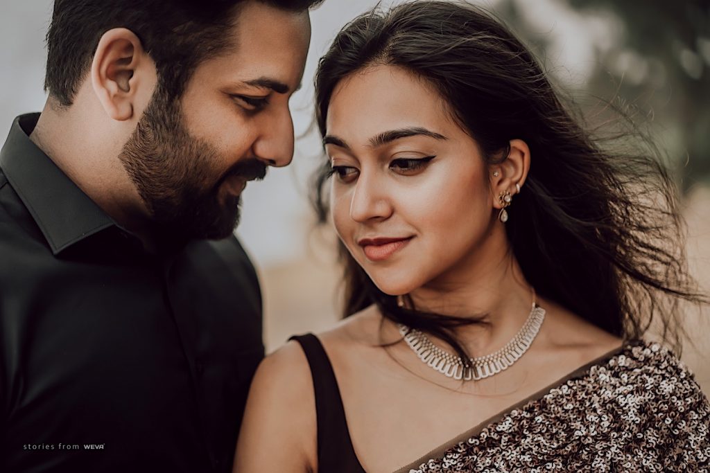 Black themed outfit for post wedding shoot