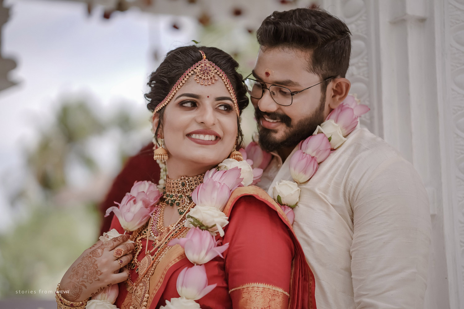 kerala saree : Mischievious bride gives cute poses | Indian wedding  photography poses, Kerala wedding photography, Bridal photography poses
