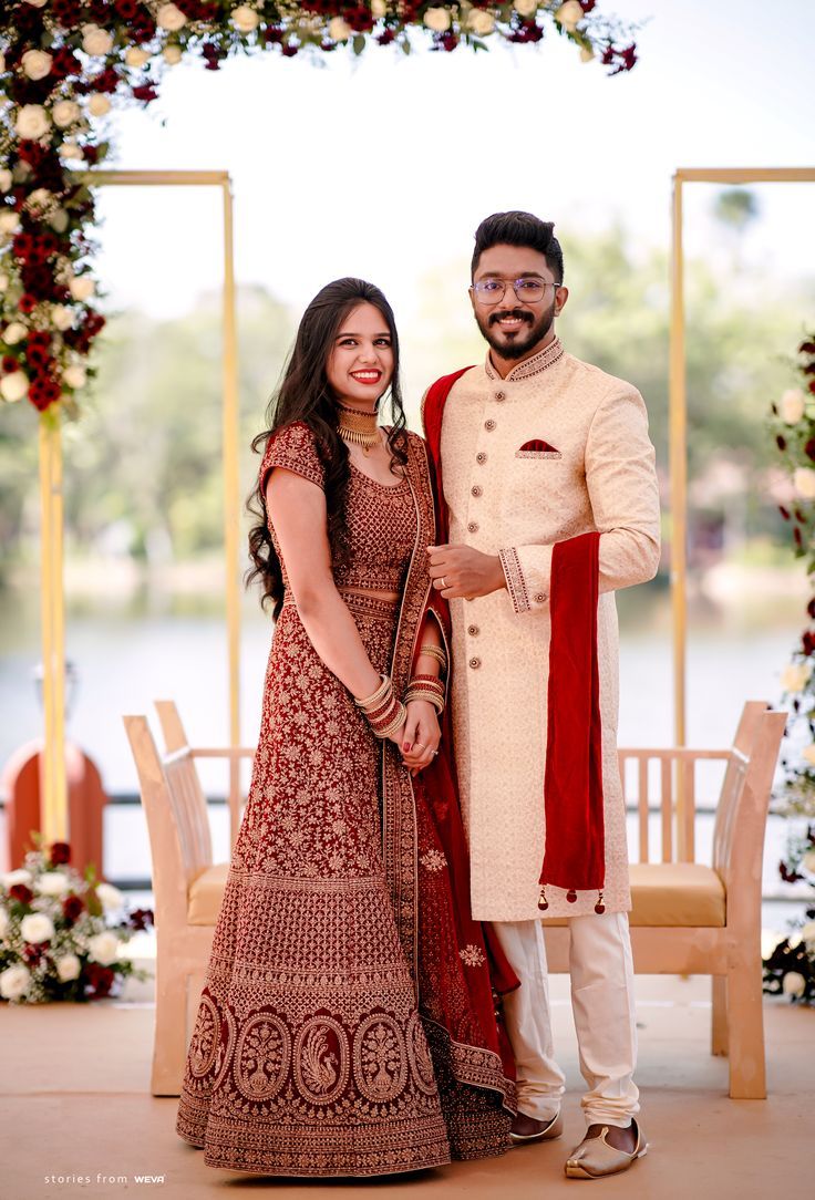 Engagement Dress For Groom : एंगेजमेंटसाठी सर्वोत्तम लूक हवाय? निवडा हे  पर्याय | Engagement Dress For Groom info in Marathi