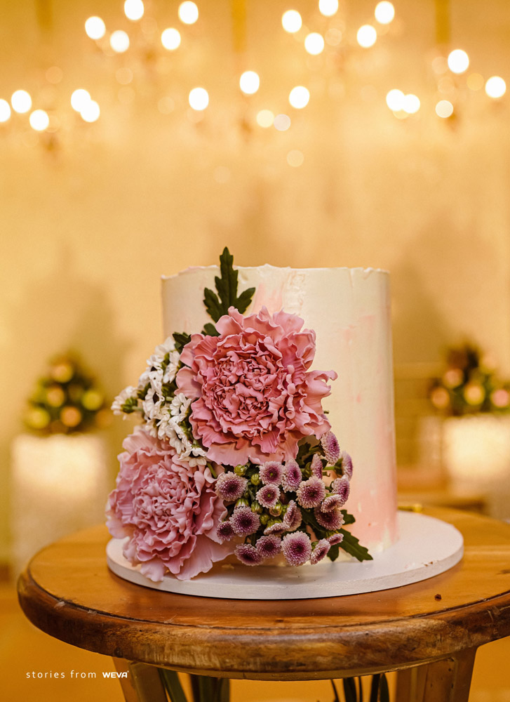 beautiful wedding cakes with flowers